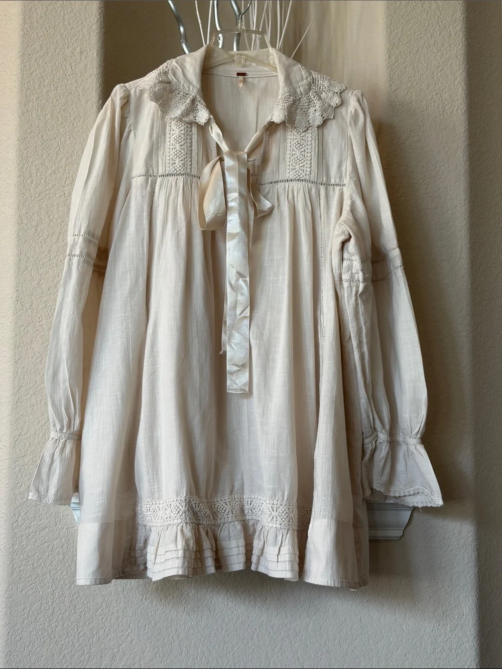 Free People Ivory Long-Sleeve Tie-Neck Mini Dress Size XL